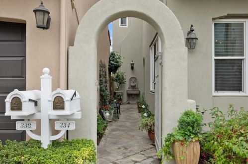 334 Salta Verde Pt, Long Beach, CA 90803-6830
