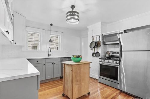 30 Windsor Rd, Stamford, CT 06905-4233