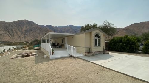 60035 Palm Oasis Ave, Palm Springs, CA 92262-1037