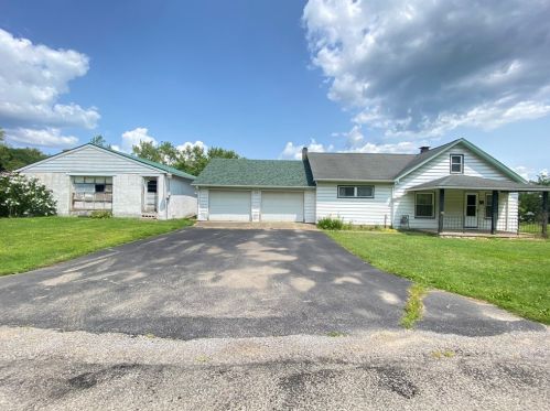 80 Wood St, Greenville, PA 16125-1018