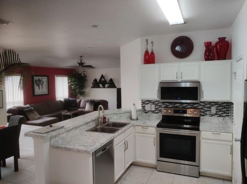 1084 Magnolia Ln, Cedar Hill TX 75104-6200 exterior