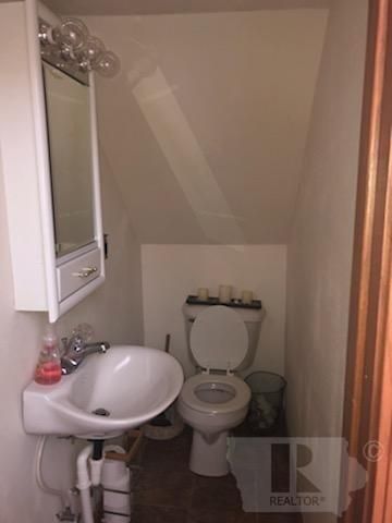 301 3rd St, Huron, IA 52646-4706