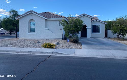 2078 Glacier Pl, Chandler AZ  85249-3492 exterior