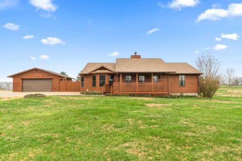 2450 Toler Rd, Woodlawn, TN 37191-8113