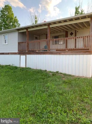 456 Jersey Mountain Rd, Three Churches, WV 26757-6507