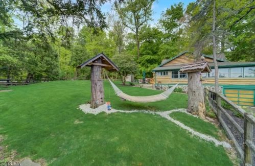 9 Woodside Dr, West Milford Lakes NJ  07480-4246 exterior