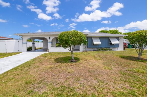 873 Goodrich St, Fort Pierce, FL 34983-2040