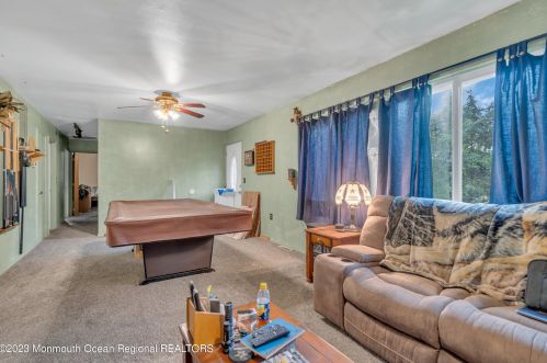 43 Redwood Pl, Jackson Twp NJ  08527-1508 exterior