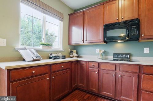 214 Union Ridge Dr, Charles Town WV  25414-4950 exterior