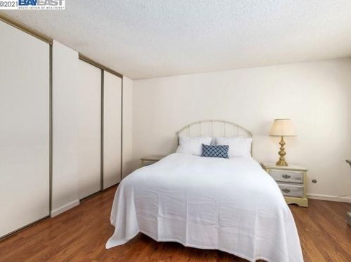 1469 Calle Enrique, Pleasanton CA 94566-5922 exterior