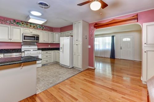 2704 Oak Rd, Deland FL  32720-2024 exterior