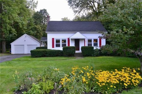 11559 Cary Rd, Townline, NY 14004-9555