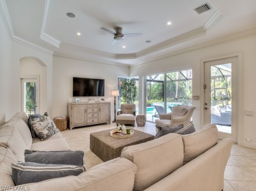 7661 Mulberry Ln, Naples FL  34114-9440 exterior