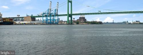 210 Market St, Gloucester NJ  08030-1907 exterior