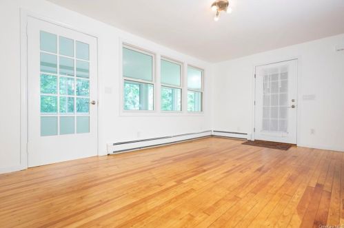 66 Columbus Ave, Tompkins Corners NY  10579-2136 exterior