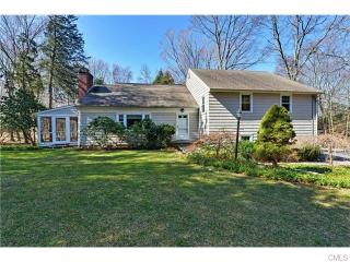 28 Burr St, Bridgeport, CT 06612-1616