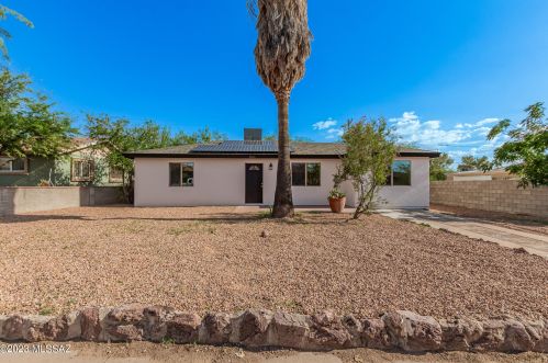 851 Calle De Casas Lindas, Tucson, AZ 85756-6464
