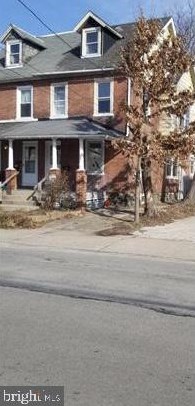 241 County Line Rd, Ardmore PA  19003-2733 exterior