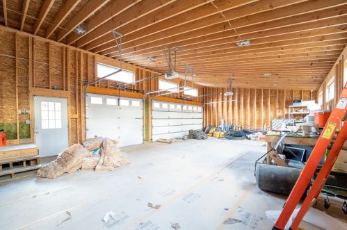 337 Chestnut Ridge Rd, Latrobe PA  15650-9604 exterior