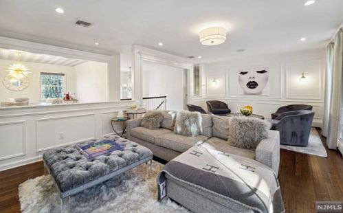 828 Tequesta Dr, Franklin Lakes, NJ 07417-2108