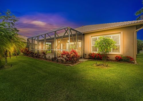 377 Sheffield Cir, Port Saint Lucie, FL 34983-3427