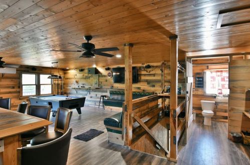 18995 Frels Rd, Cable WI  54821-3502 exterior
