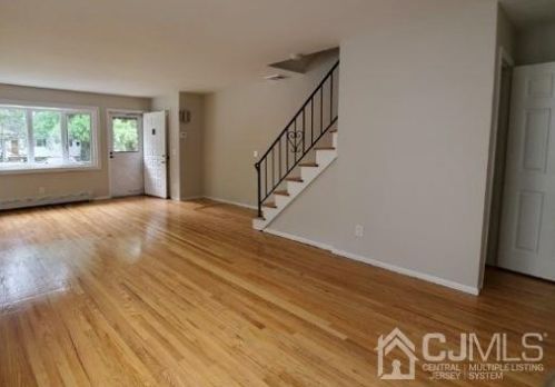 784 Ctr St, Green Brook NJ  08812-1510 exterior