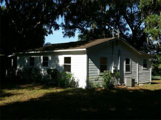 42141 Lakeview Dr, Altoona, FL 32702-9508