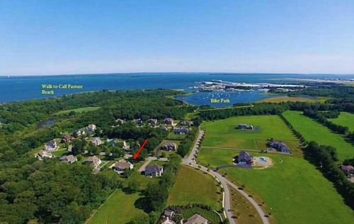 172 Wilbert Way, North Kingstown, RI 02852-7316