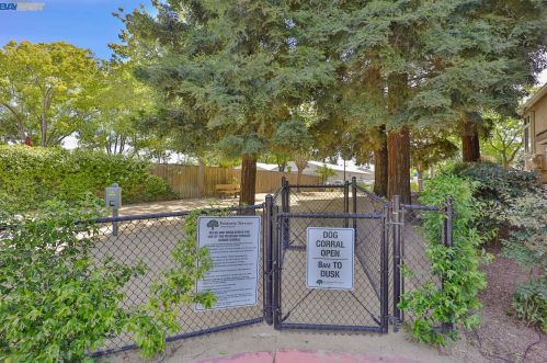 3074 Fostoria Cir, Danville CA  94526-5563 exterior