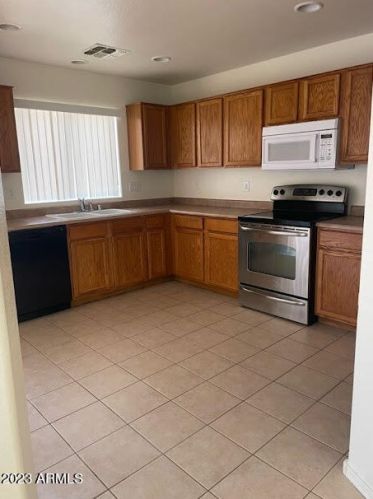 12214 Hadley St, Avondale AZ  85323-8433 exterior