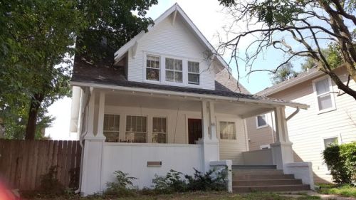 421 Leavenworth St, Manhattan KS  66502-5940 exterior