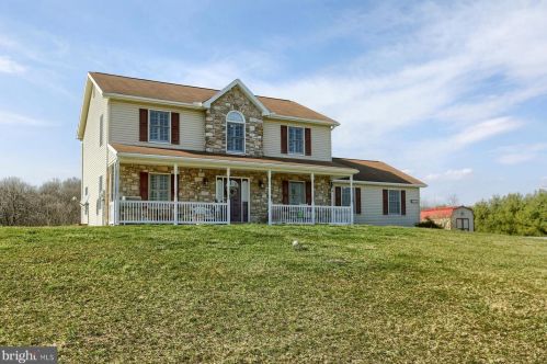 596 Evergreen Rd, Paradise Park, PA 17068-9312