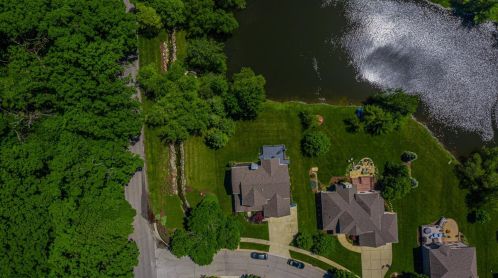 101 Muirfield Dr, Valpo IN  46385-6277 exterior