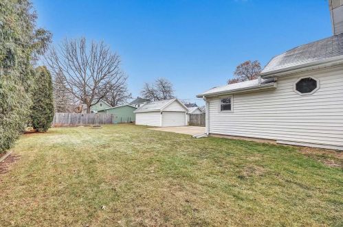 675 Evans St, Oshkosh, WI 54901-4605