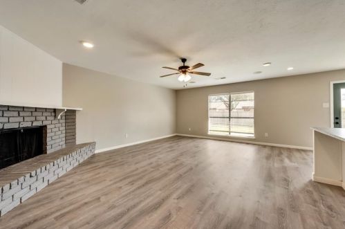 1005 Bell Dr, Allen TX  75002-4042 exterior