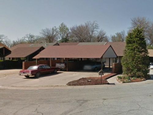 1718 Surrey Ln, Enid, OK 73703-1693