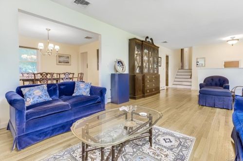 122 Spook Rock Rd, Airmont NY  10901-3008 exterior