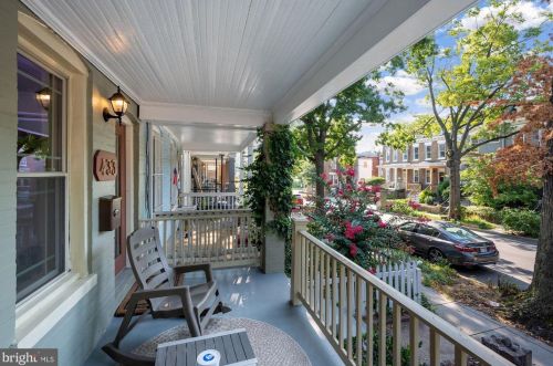 433 Irving St, Washington, DC 20010-2912