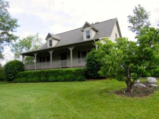 2077 Grey Ridge Rd, Maryville, TN 37801-7450