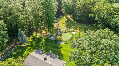 118 Oscawana Lake Rd, Tompkins Corners NY  10579-3014 exterior