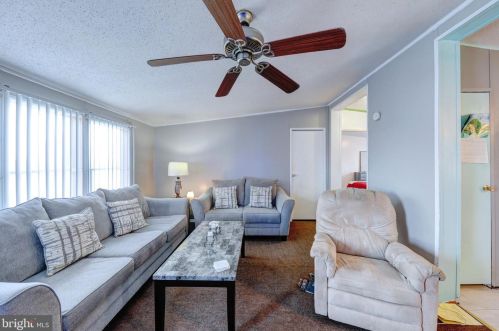 8594 Garden Ln, Seaford, DE 19973-5806