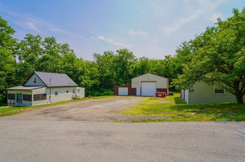 11 Homestead St, New Castle PA  16101-1616 exterior