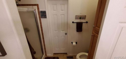 1643 Vly Dr, Mohave Valley AZ  86440-8583 exterior