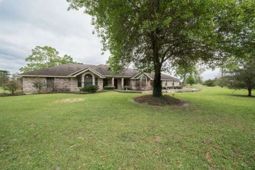 818 Parish Rd, Orange, TX 77632-0268