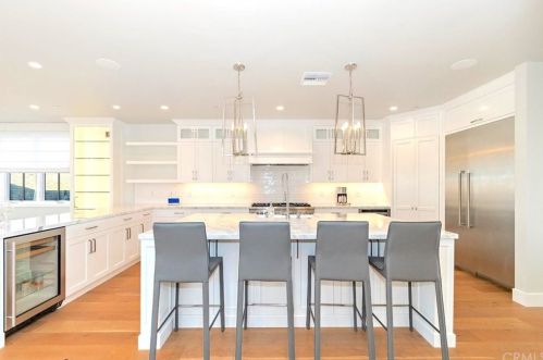 420 31st St, Manhattan Beach CA  90266-3975 exterior