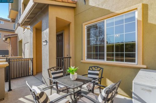 520 Almaden Walk Loop, San Jose, CA 95125-1947