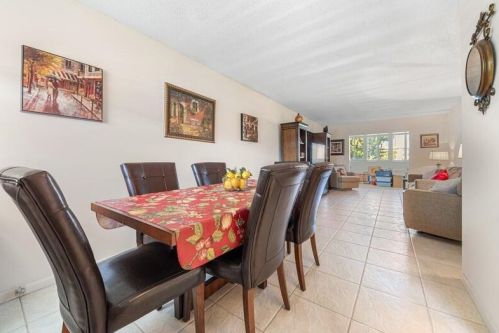 2515 1st Ct, Boynton Beach, FL 33435-2027