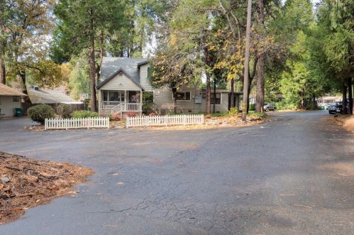 6163 Pony Express Trl, Pacific House, CA 95726-9686