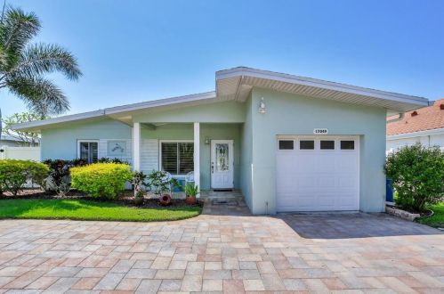 17049 Dolphin Dr, Saint Petersburg, FL 33708-1316